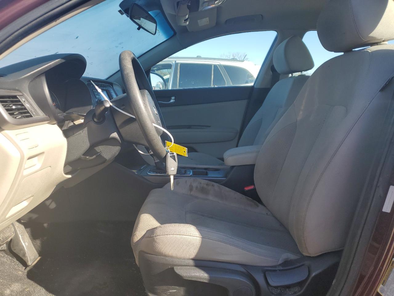 2016 Kia Optima - Image 8