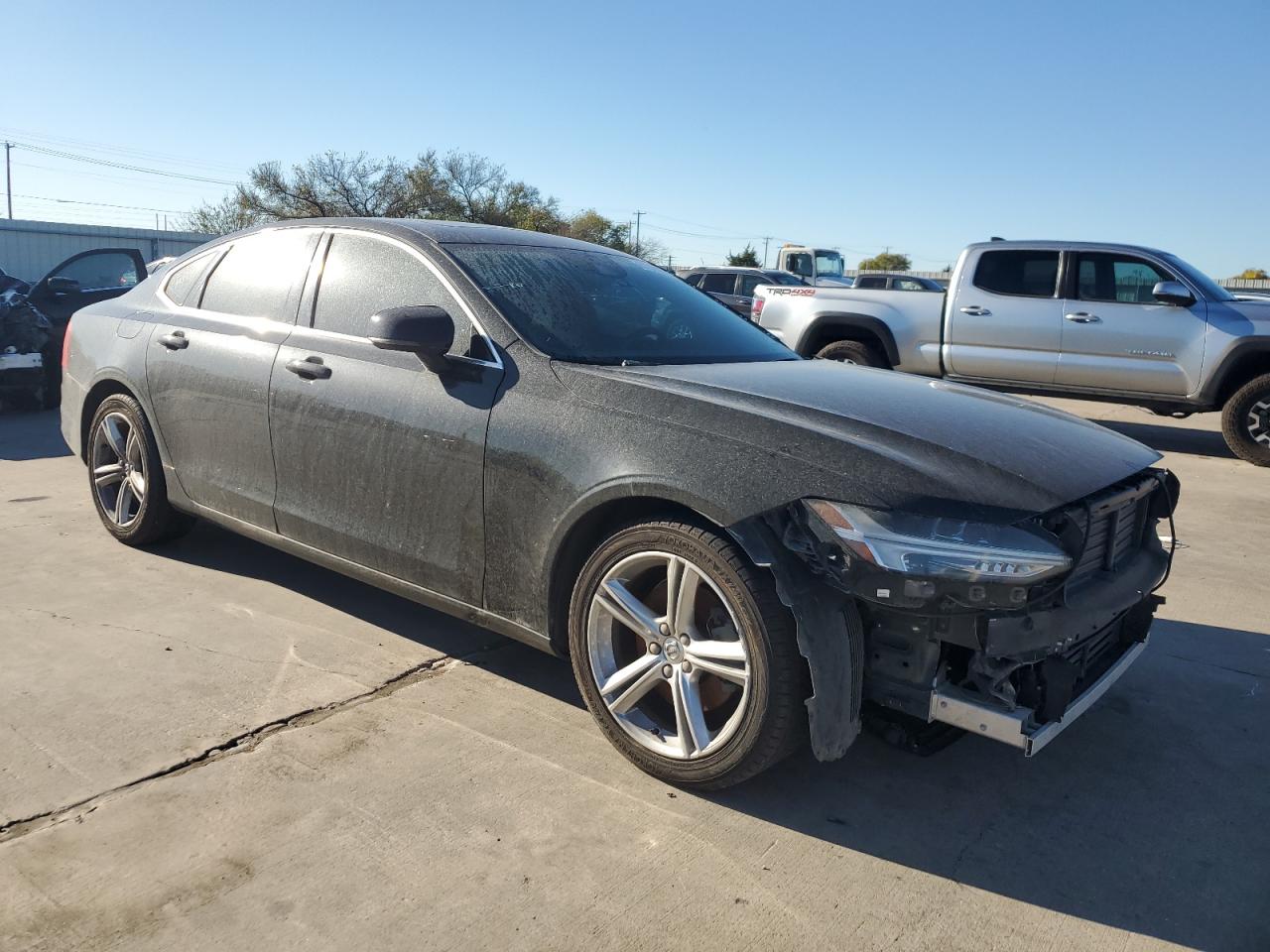 2017 Volvo S90 - Image 4