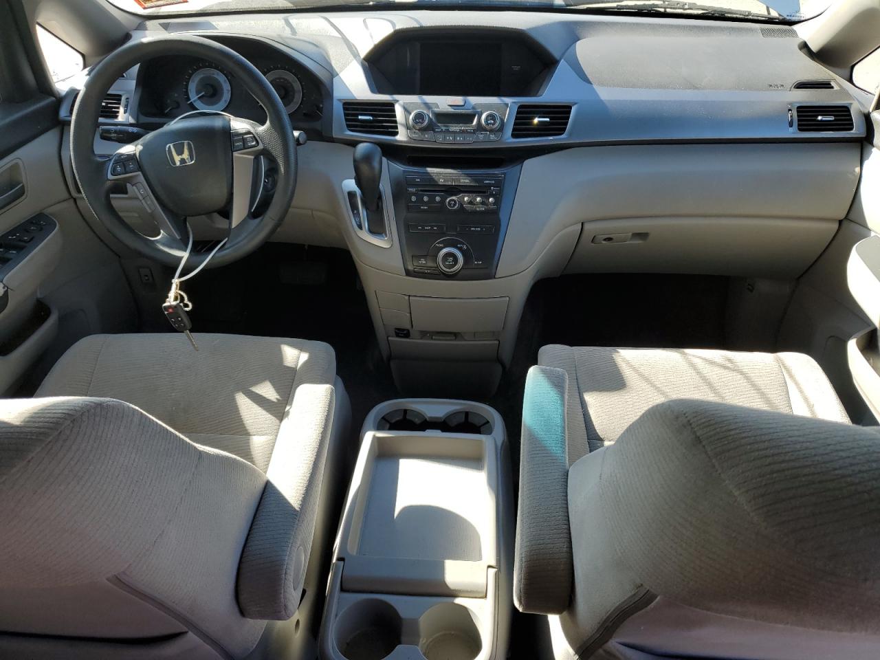 2012 Honda Odyssey - Image 8