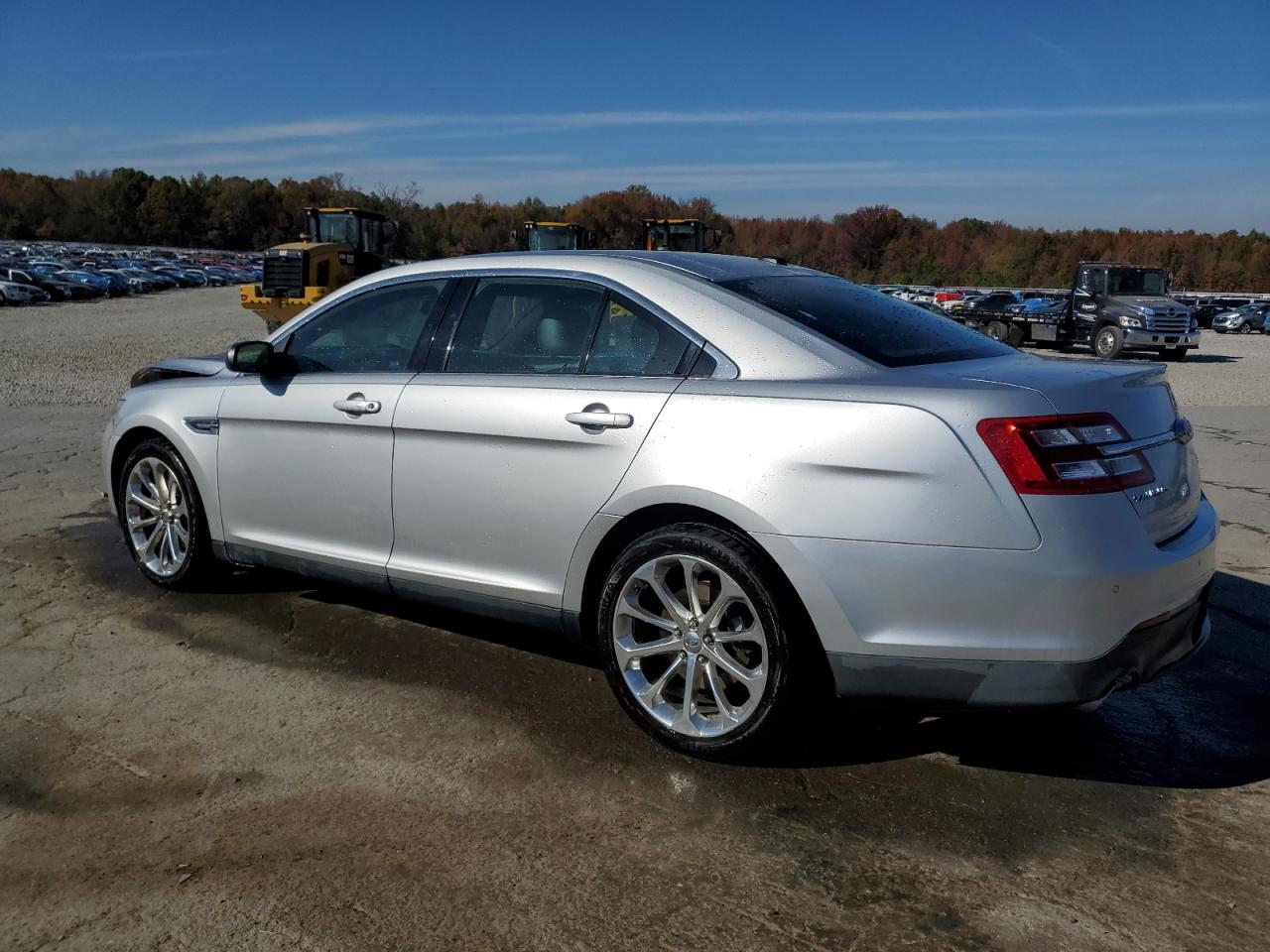2013 Ford Taurus - Image 2