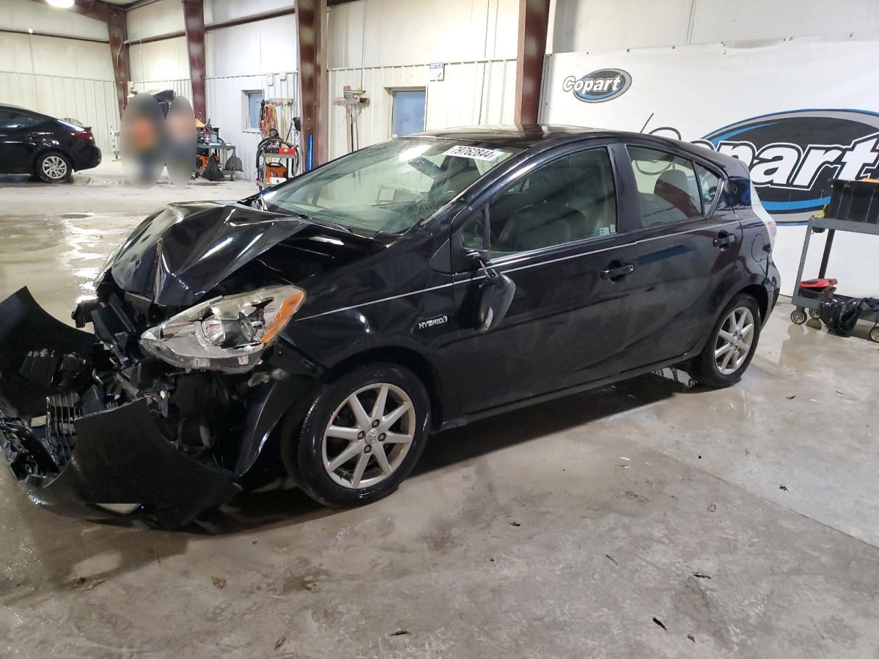 VIN JTDKDTB31D1048483 2013 TOYOTA PRIUS no.1