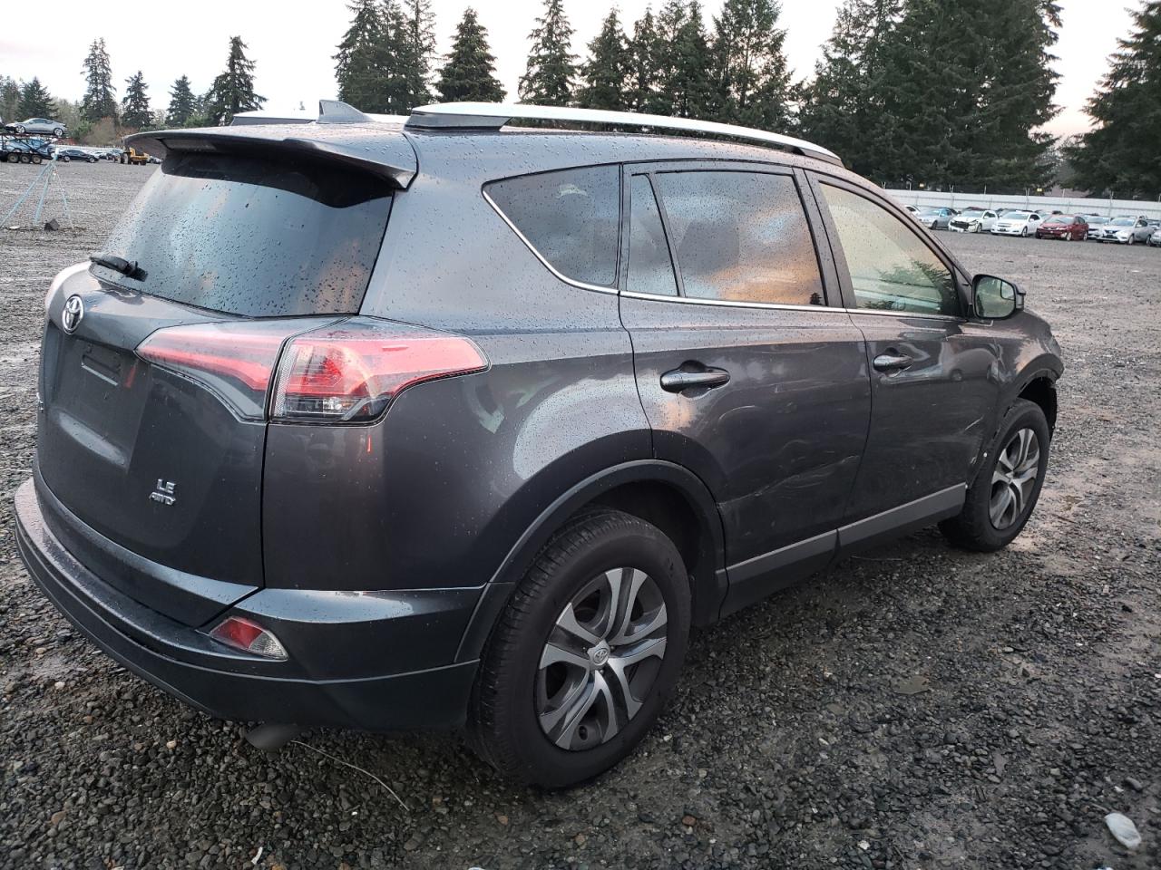 VIN JTMBFREV8GJ053386 2016 TOYOTA RAV4 no.3