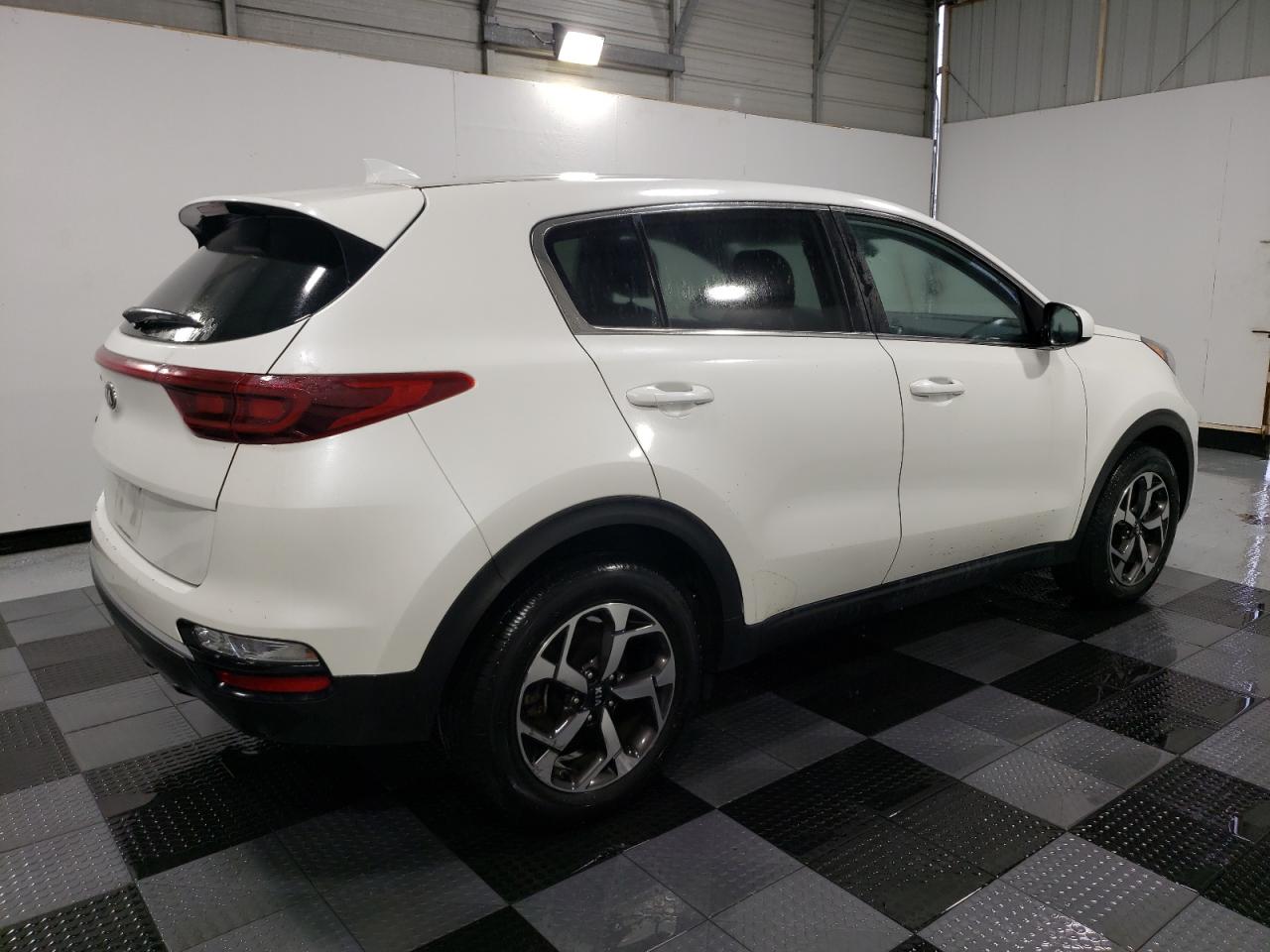 2021 Kia Sportage - Image 3