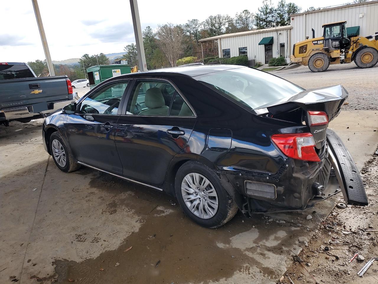 2014 Toyota Camry - Image 2