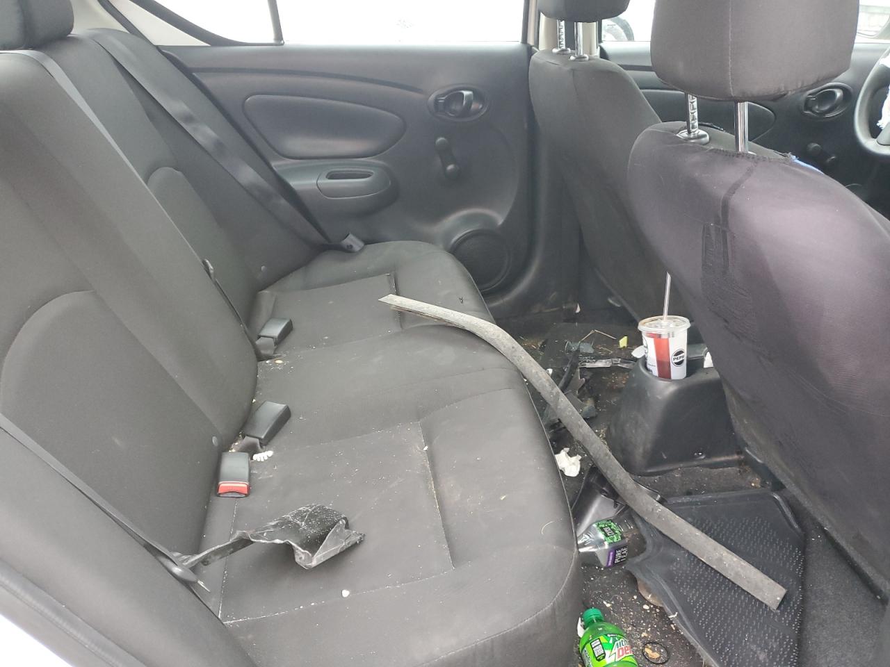 2019 Nissan Versa - Image 10