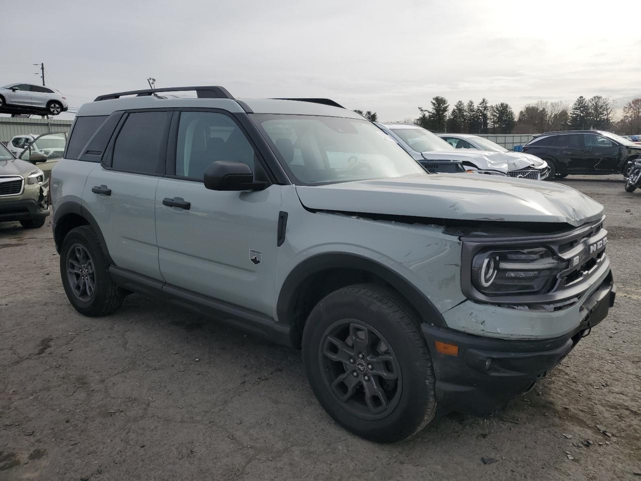 2022 Ford Bronco - Image 4