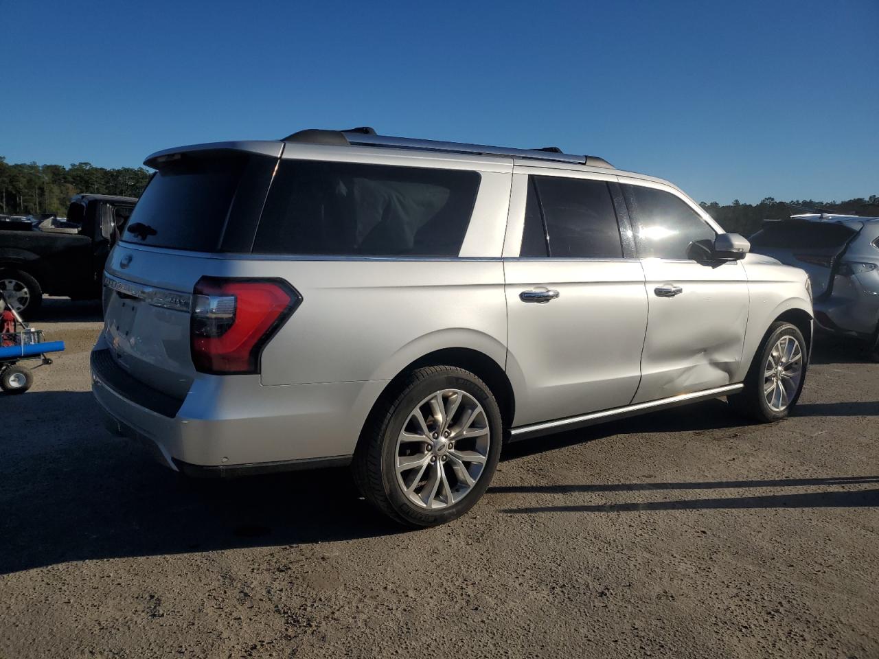 2018 Ford Expedition - Image 3