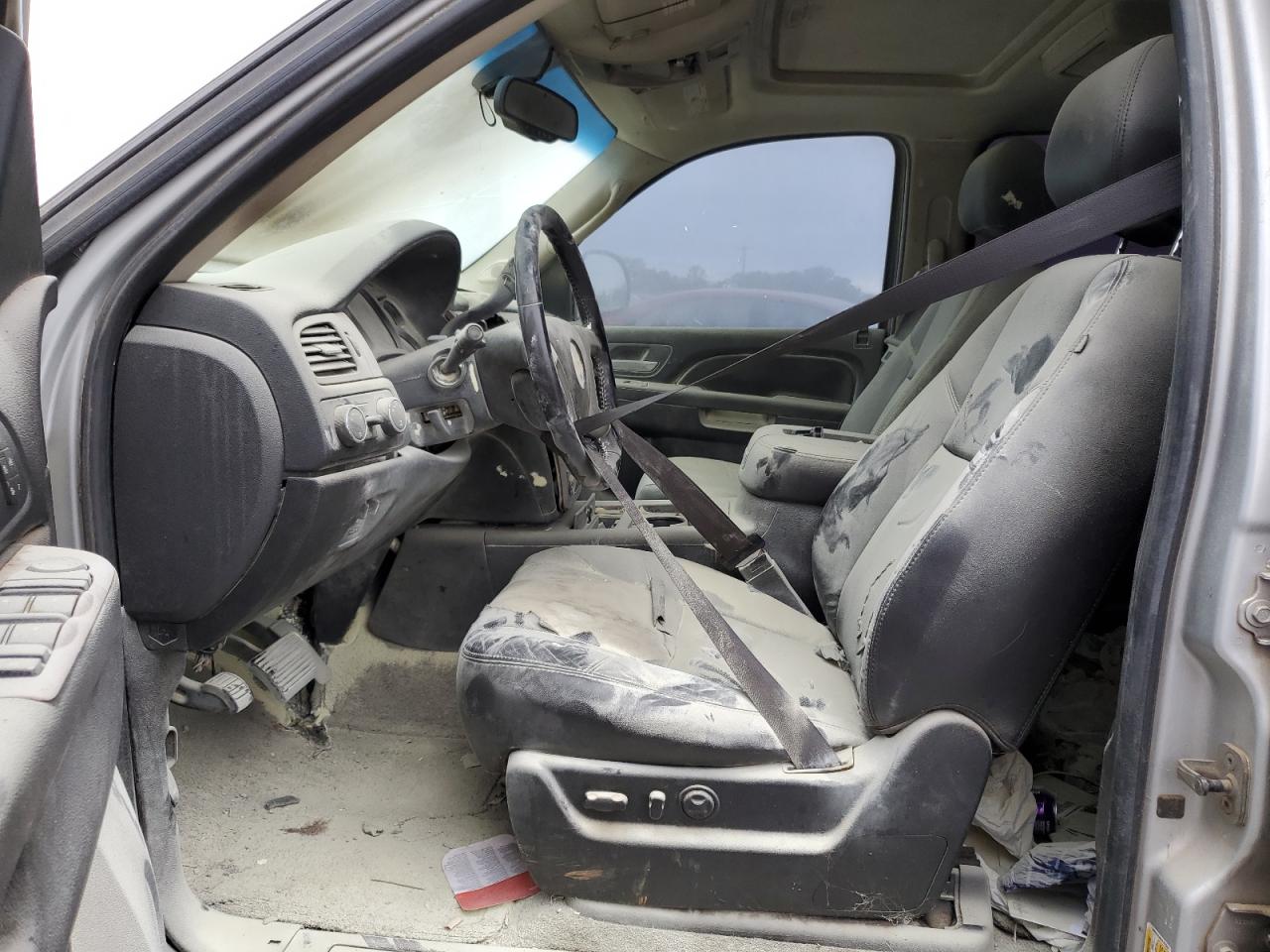 2011 Chevrolet Tahoe - Image 7