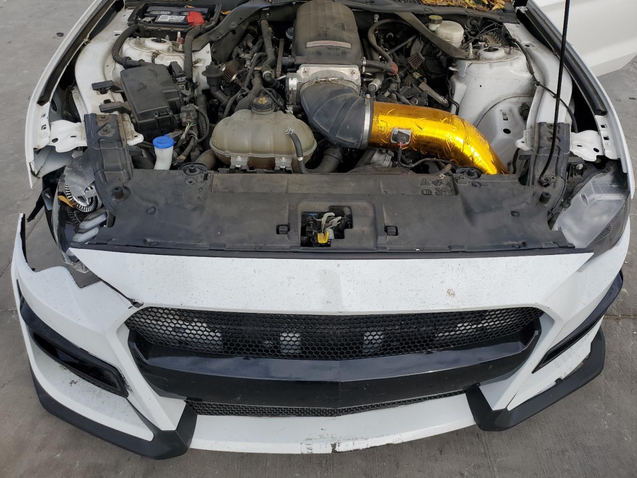 2020 Ford Mustang - Image 11