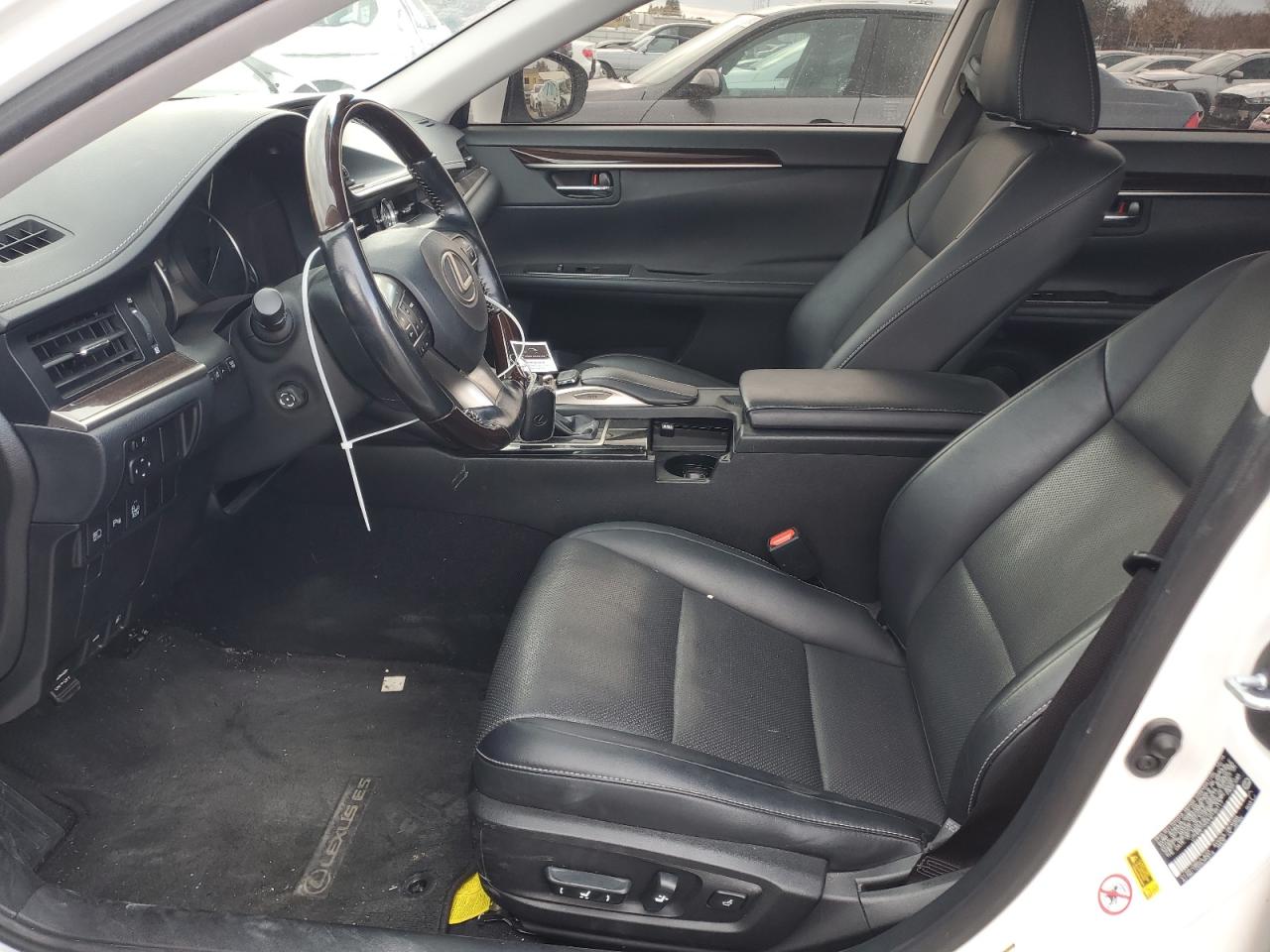 2017 Lexus ES - Image 7
