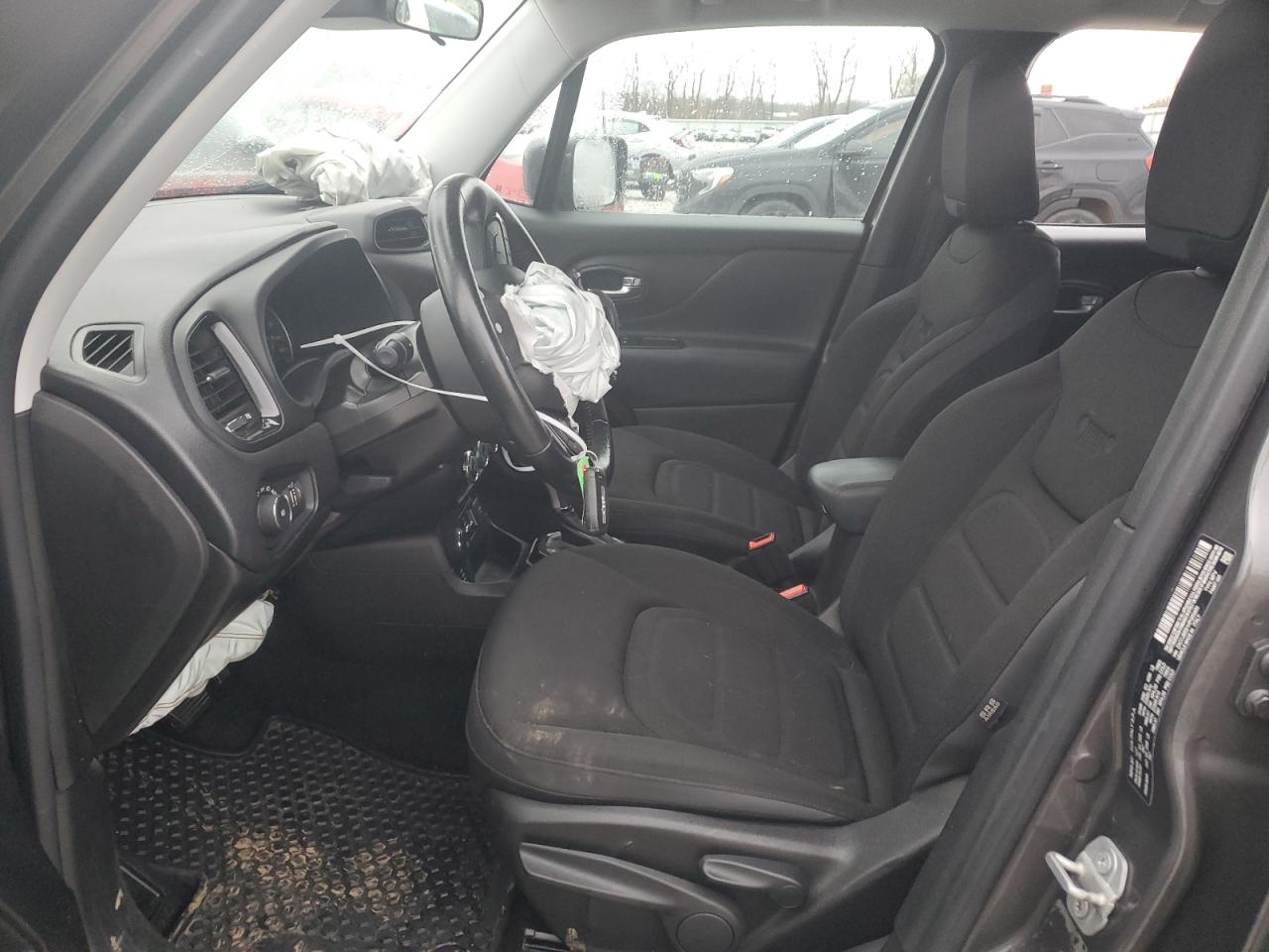 2017 Jeep Renegade - Image 7