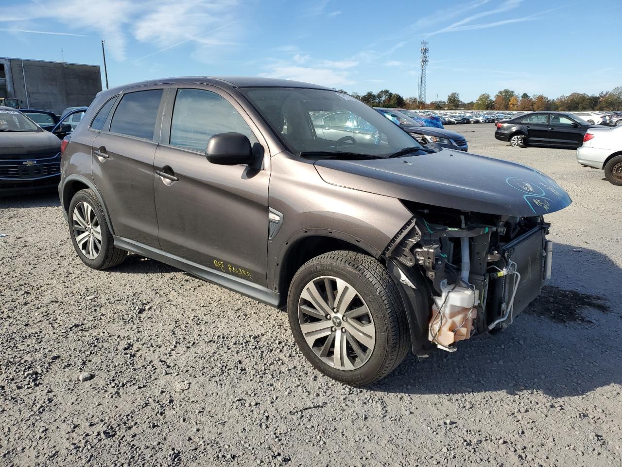 2020 Mitsubishi Outlander - Image 4