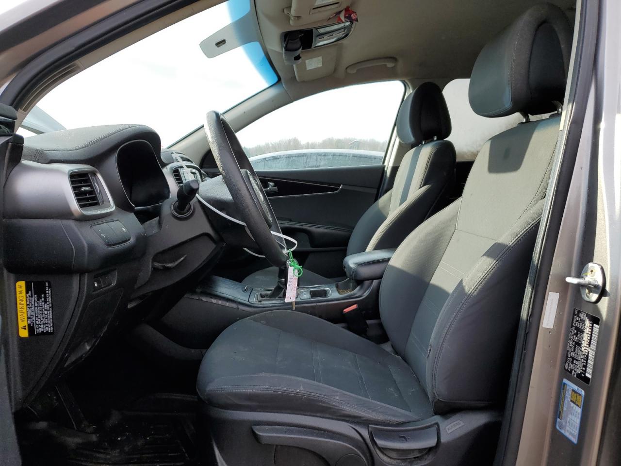 2017 Kia Sorento - Image 7