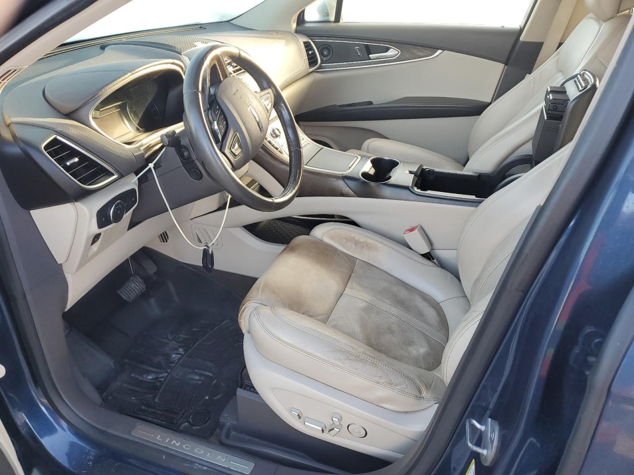 2017 Lincoln MKX - Image 7