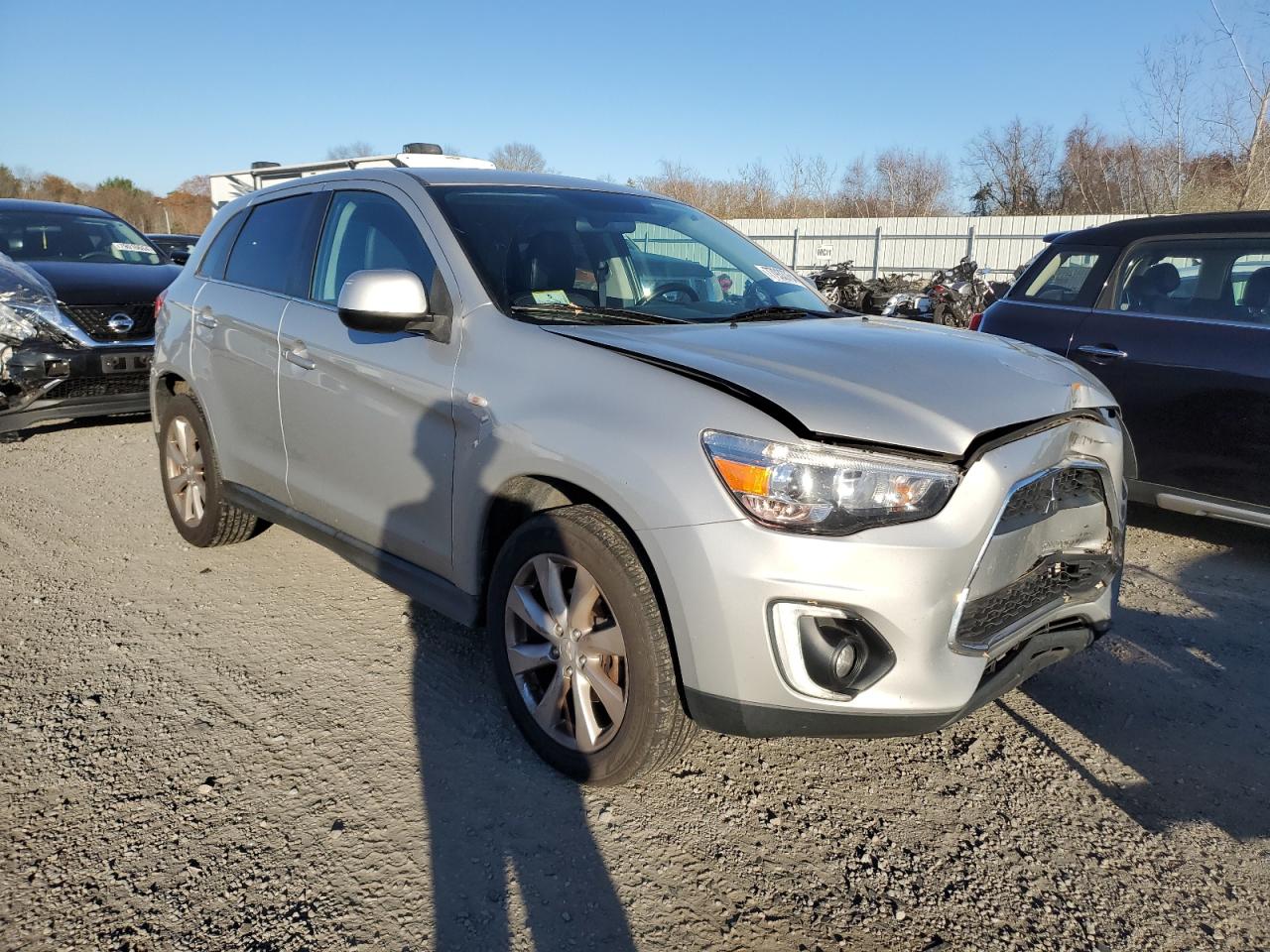 2015 Mitsubishi Outlander - Image 4