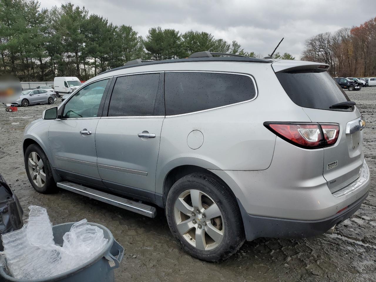 VIN 1GNKVJKD0EJ331024 2014 CHEVROLET TRAVERSE no.2