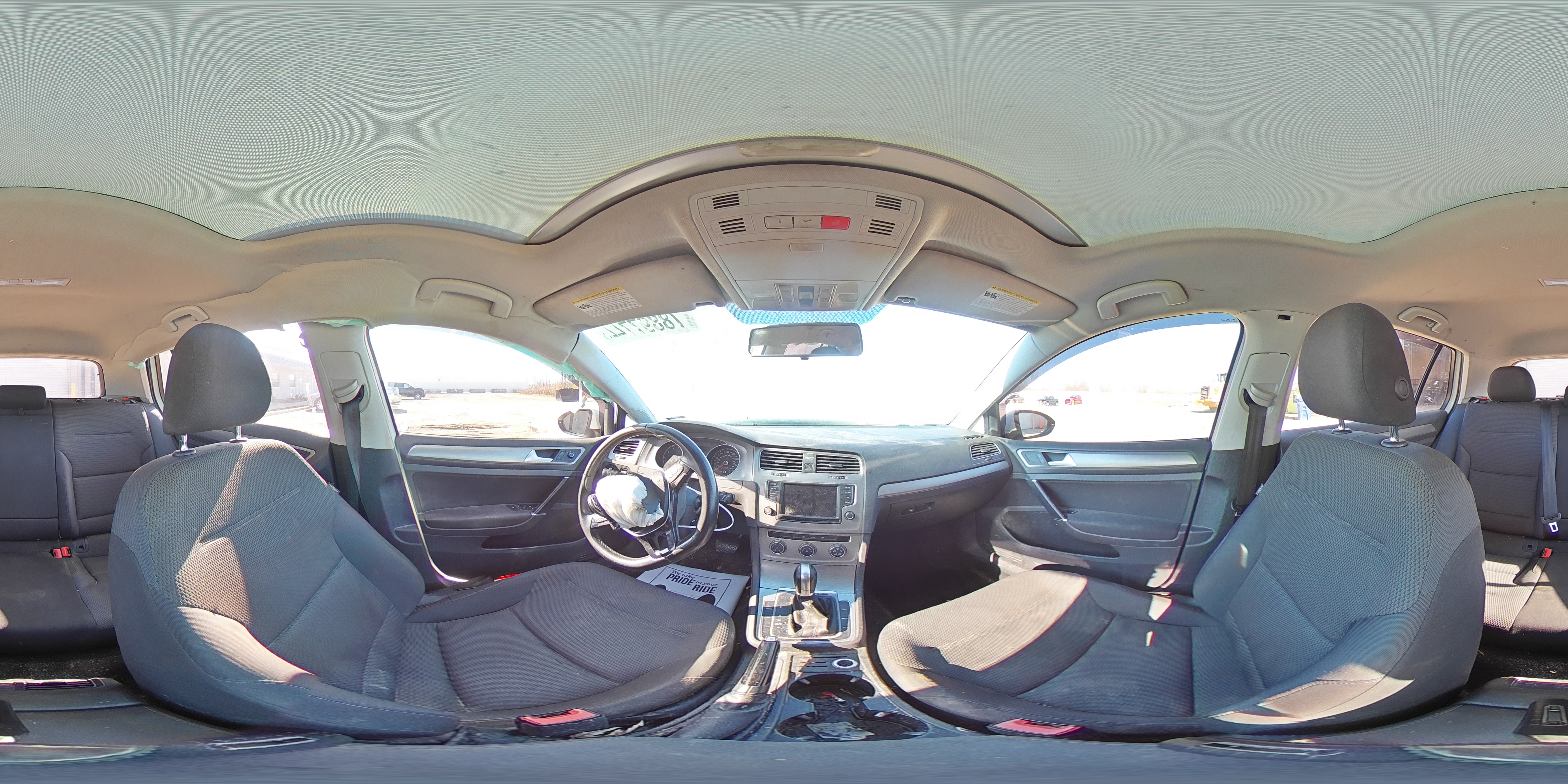 2016 Volkswagen Golf - Image 12
