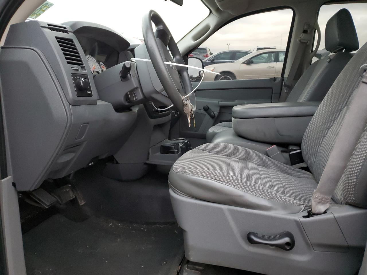 2007 Dodge RAM - Image 7