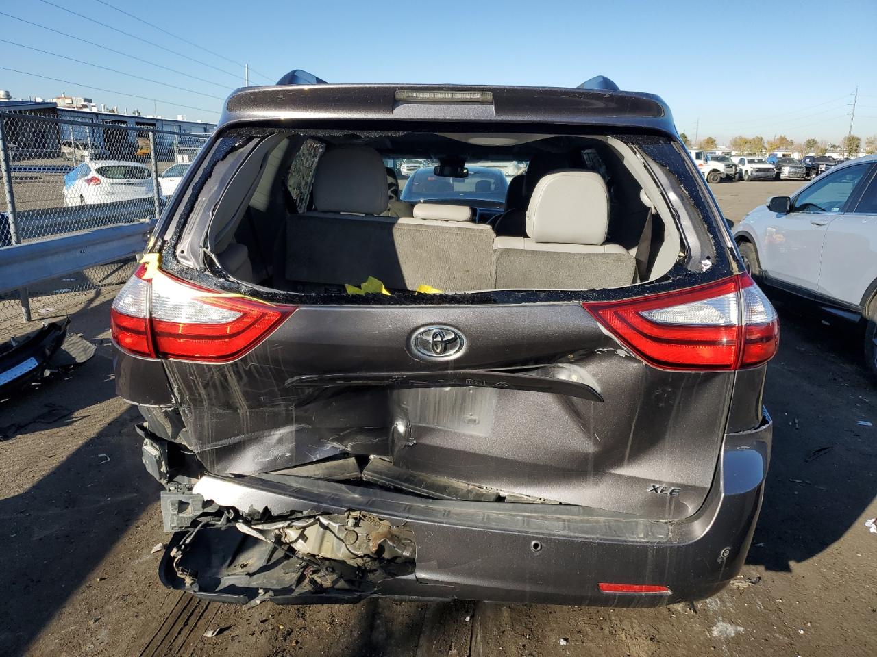 2015 Toyota Sienna Xle VIN: 5TDYK3DC7FS605898 Lot: 80779974