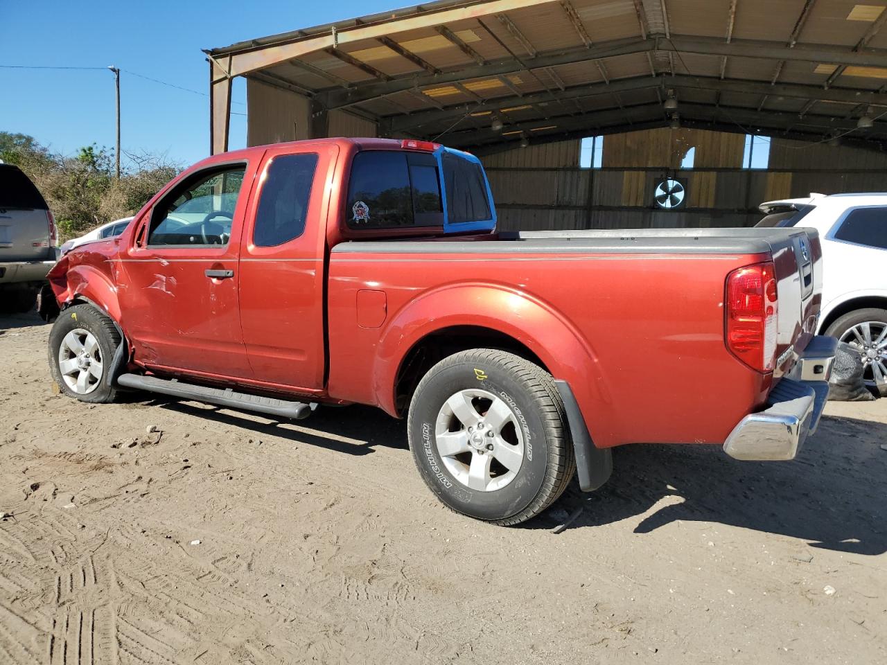 2012 Nissan Navara (Frontier) - Image 2