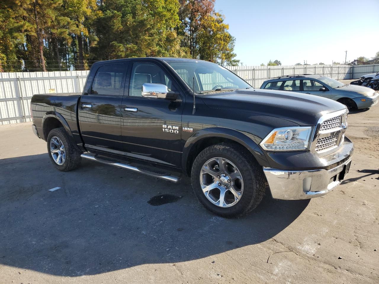 2014 RAM 1500 - Image 4