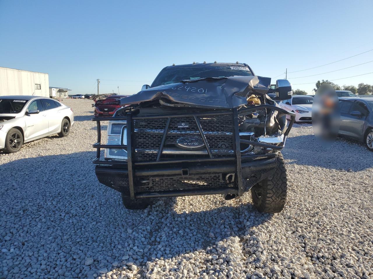 2022 Ford F250 - Image 5