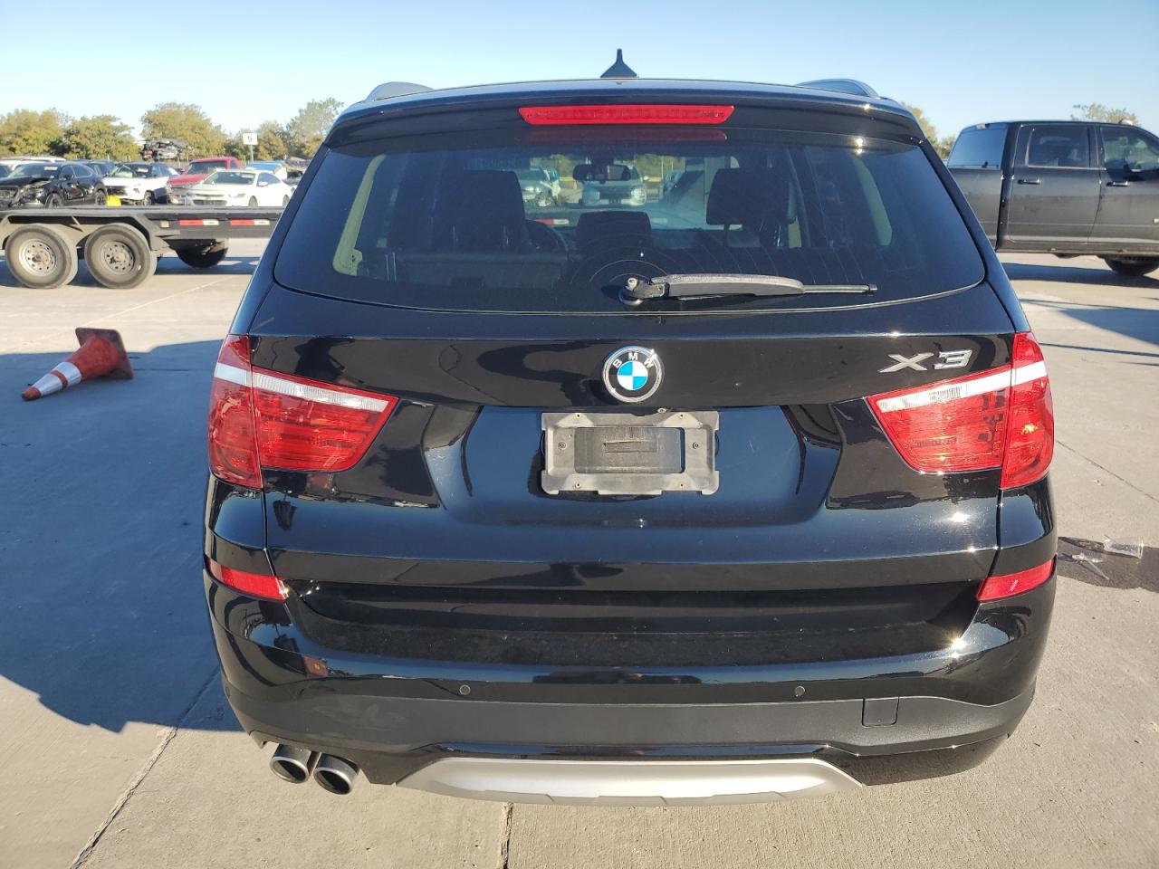 VIN 5UXWX9C30H0W73168 2017 BMW X3 no.6