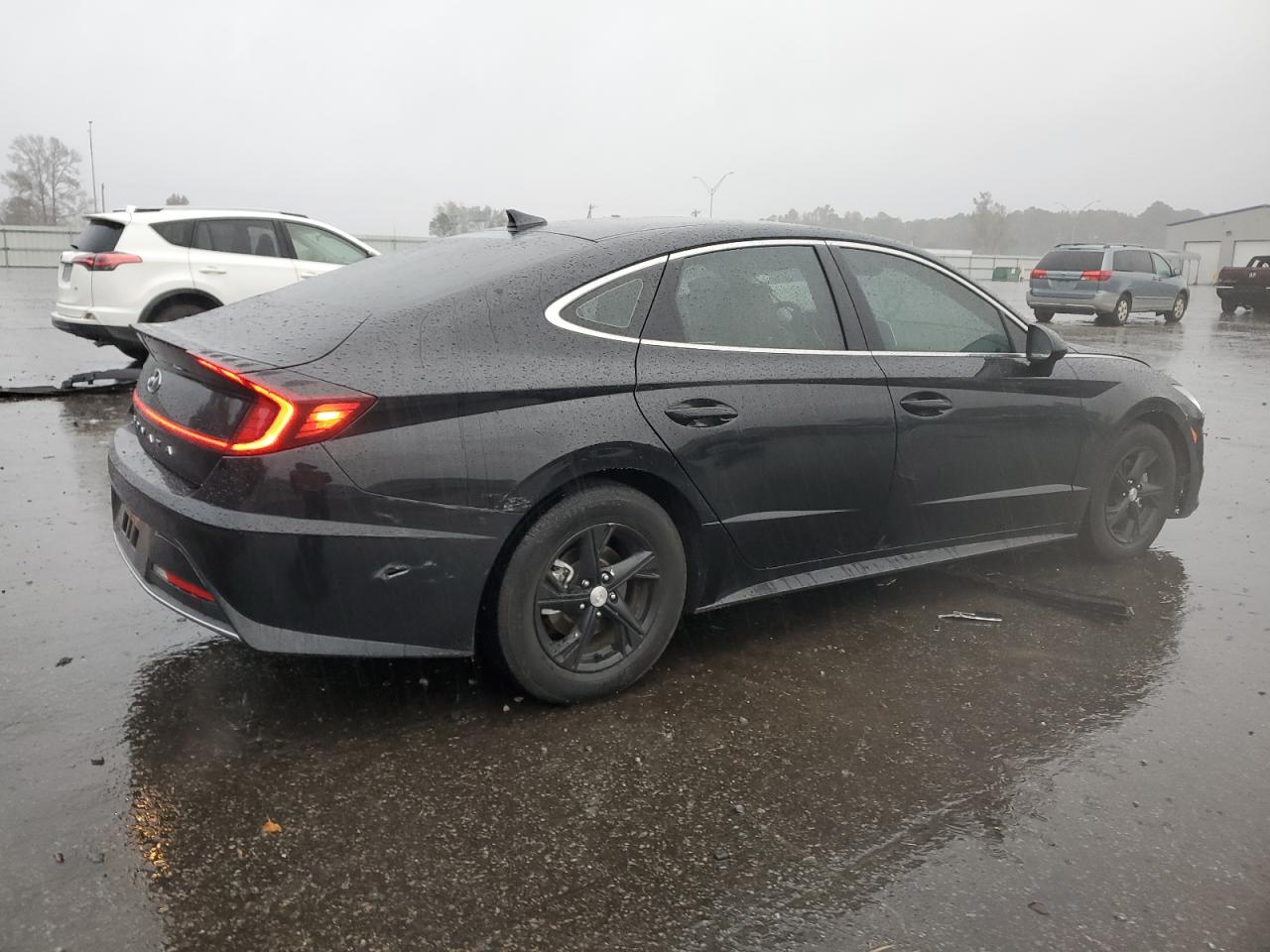 2021 Hyundai Sonata - Image 3