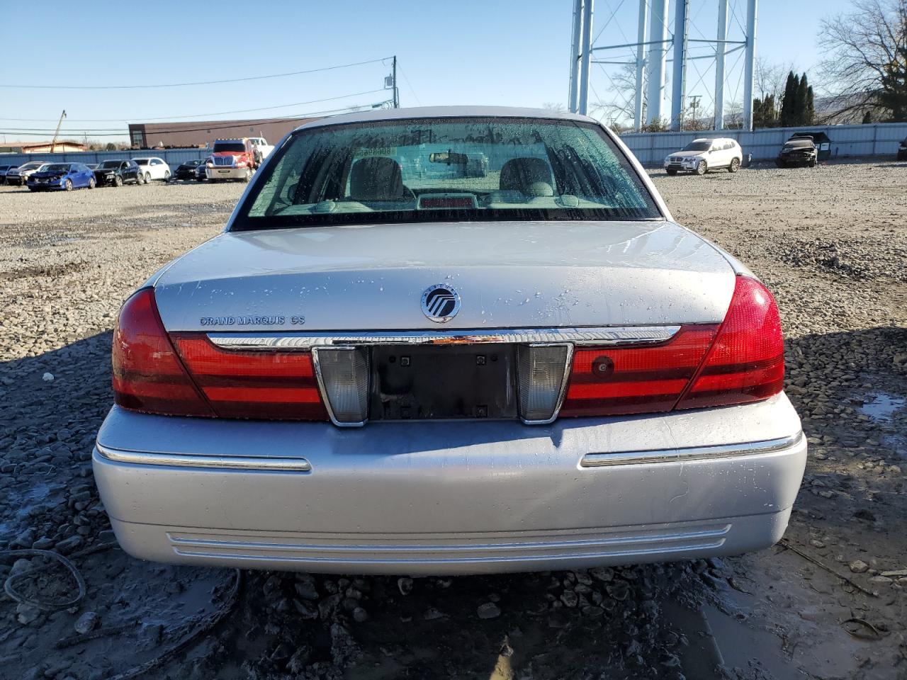 2003 Mercury Grand Marquis Gs VIN: 2MEFM74WX3X672268 Lot: 80689654