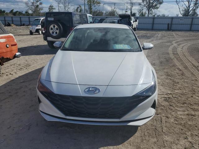 5NPLL4AG6NH054601 Hyundai Elantra SE 5