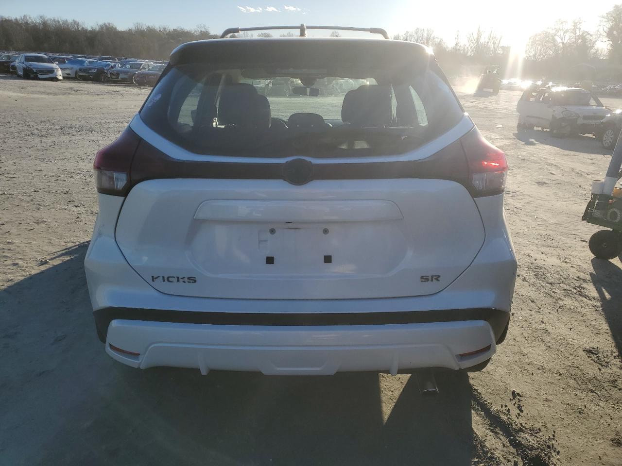 2022 Nissan Kicks - Image 6