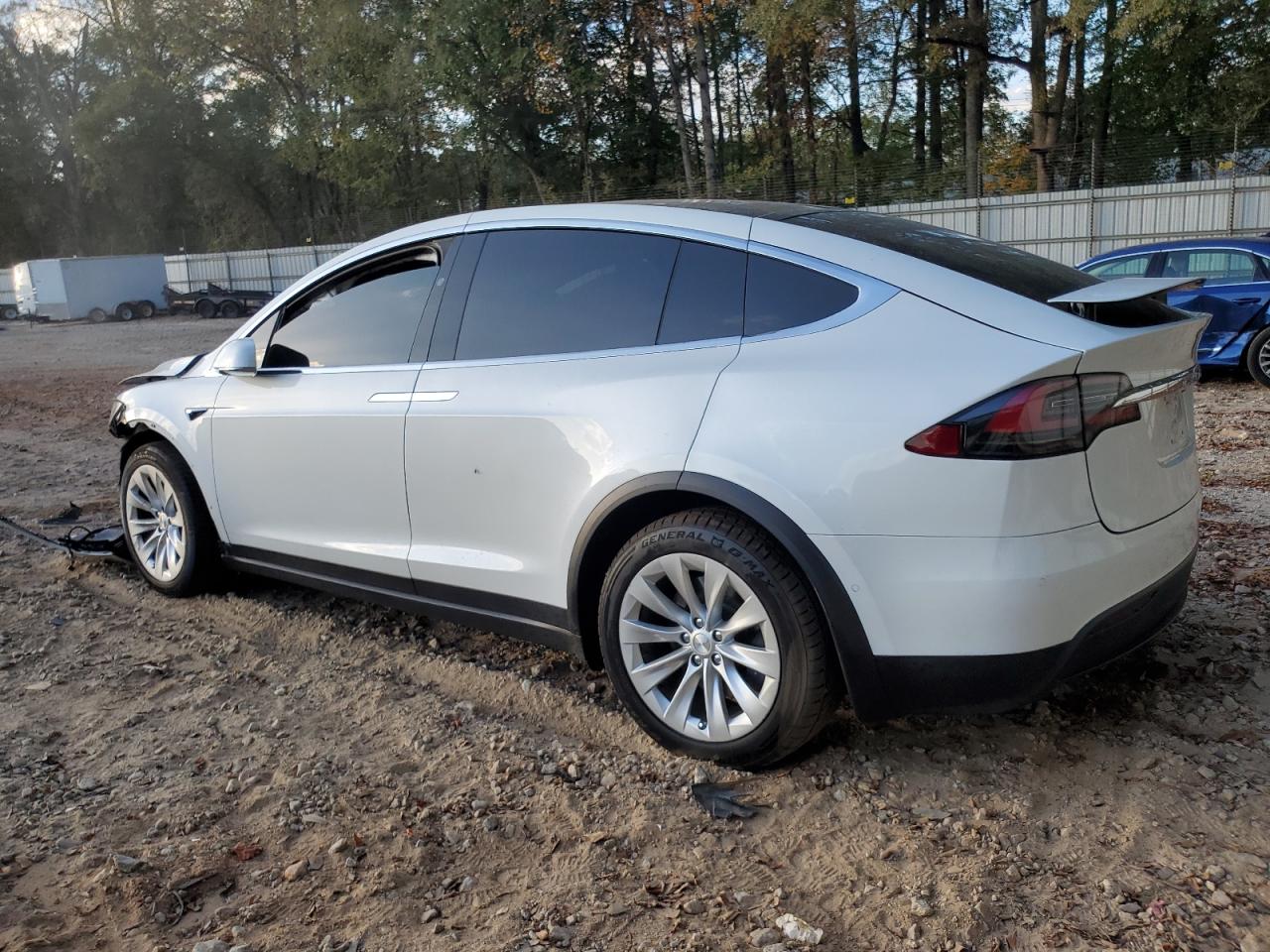 VIN 5YJXCBE21LF240210 2020 TESLA MODEL X no.2