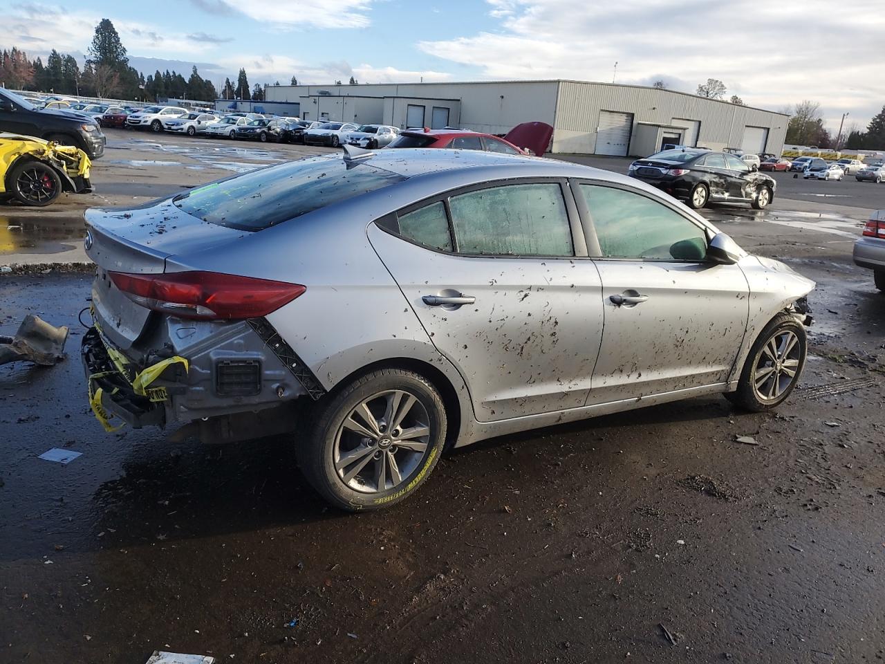 2017 Hyundai Elantra - Image 3