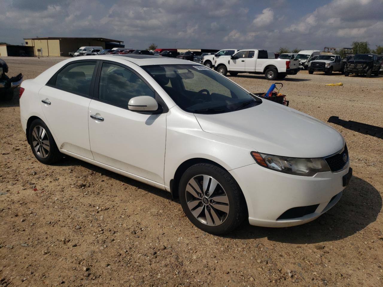 2013 Kia Forte - Image 4