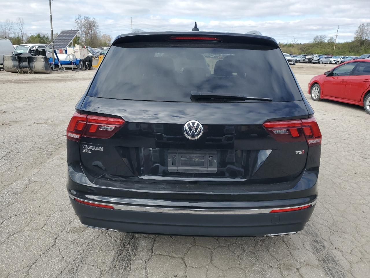 2018 Volkswagen Tiguan Se VIN: 3VV3B7AX3JM217828 Lot: 79492974