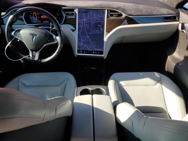 Хетчбеки TESLA MODEL S 2015 Червоний