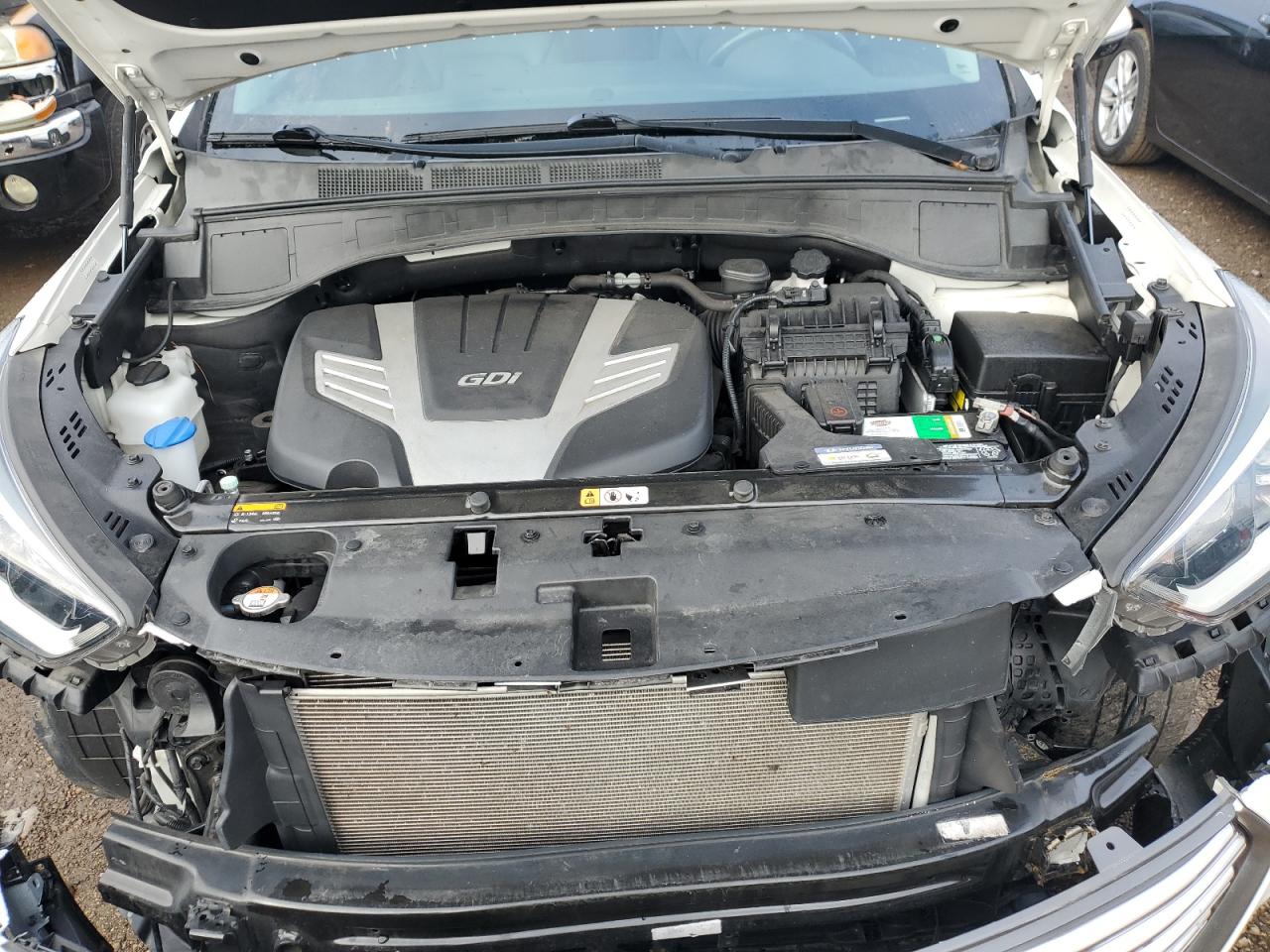 2018 Hyundai Santa Fe - Image 11
