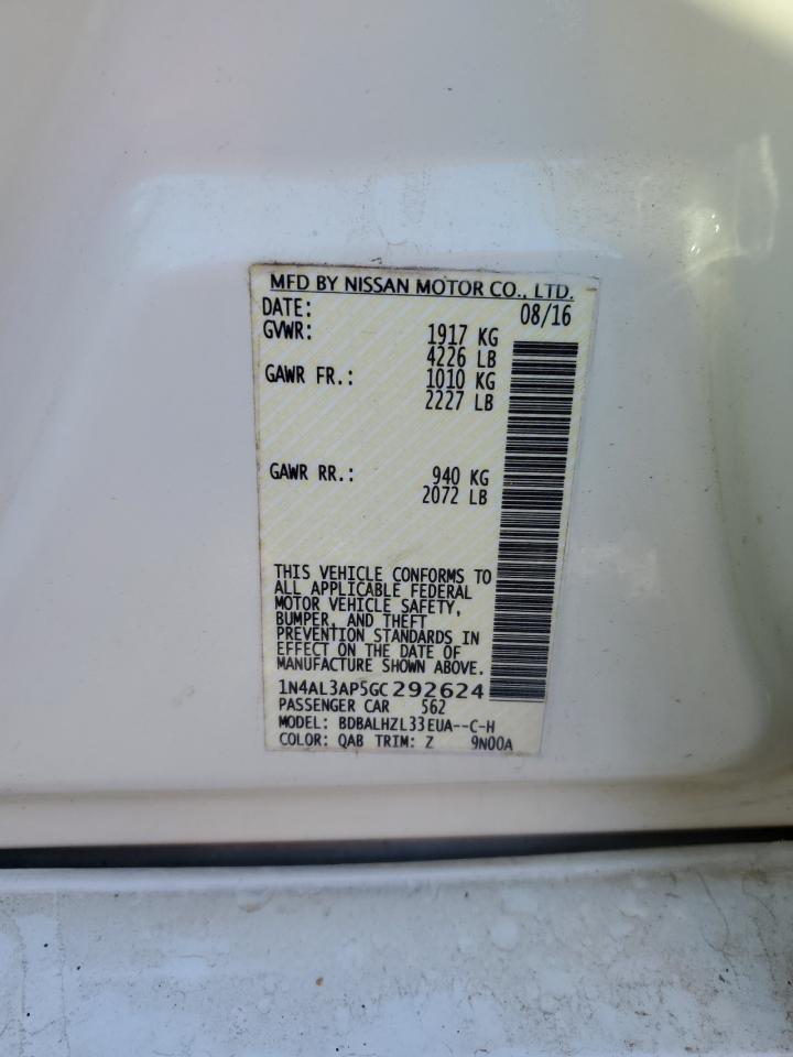 2016 Nissan Altima - Image 12