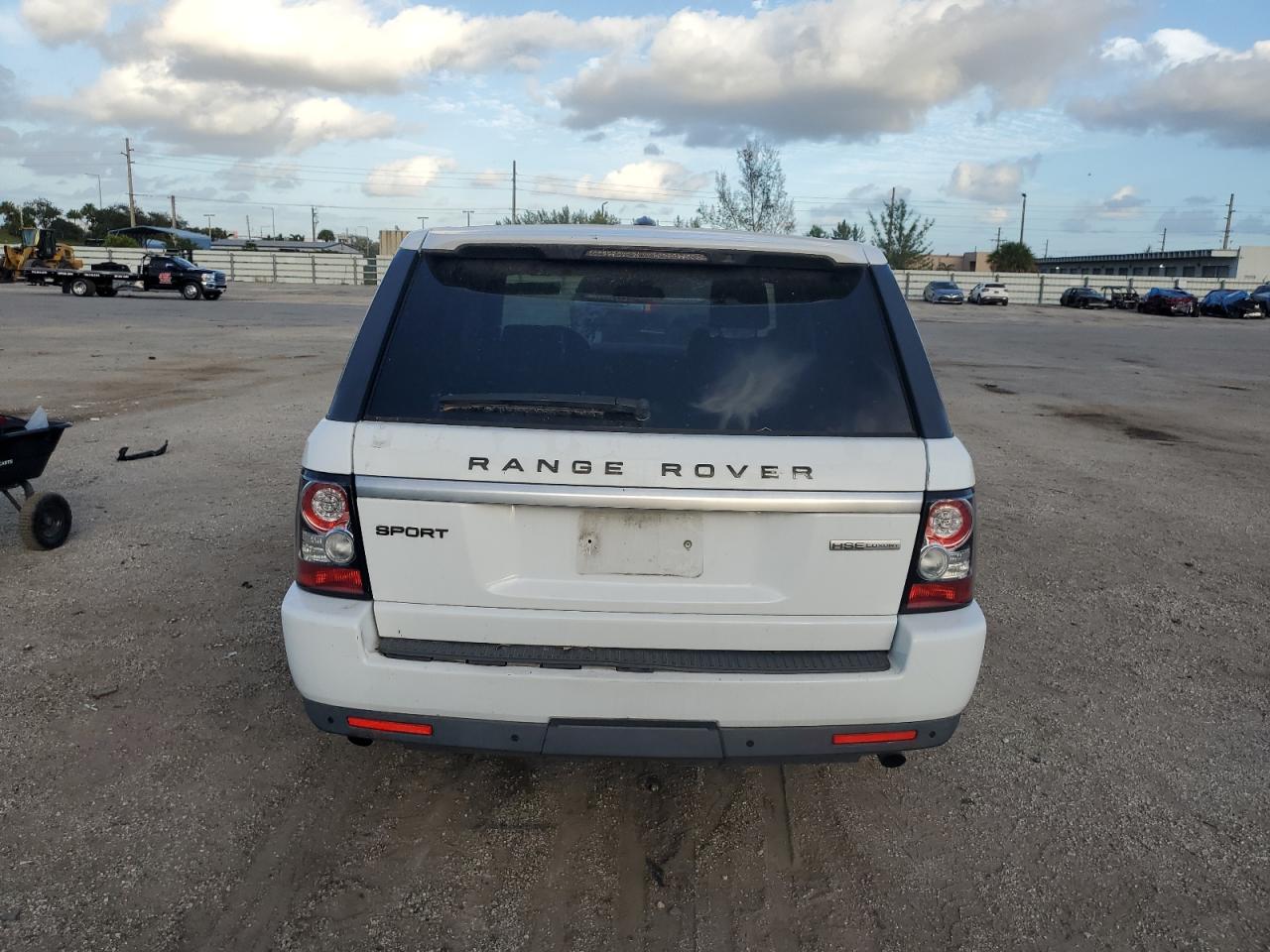 2013 Land Rover Range Rover Sport Hse Luxury VIN: SALSK2D46DA809748 Lot: 81048054