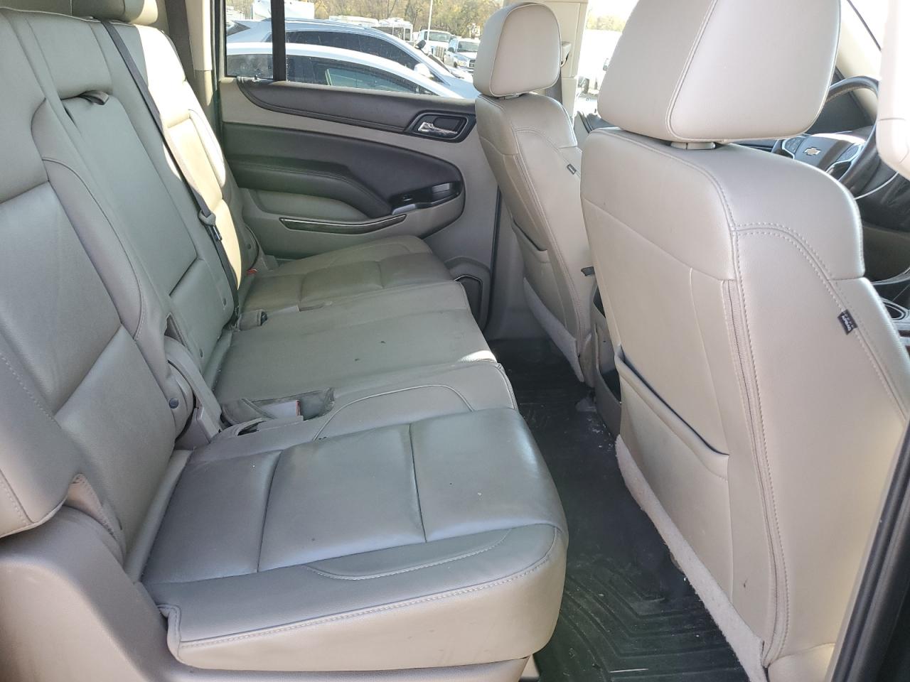 2017 Chevrolet Suburban - Image 11