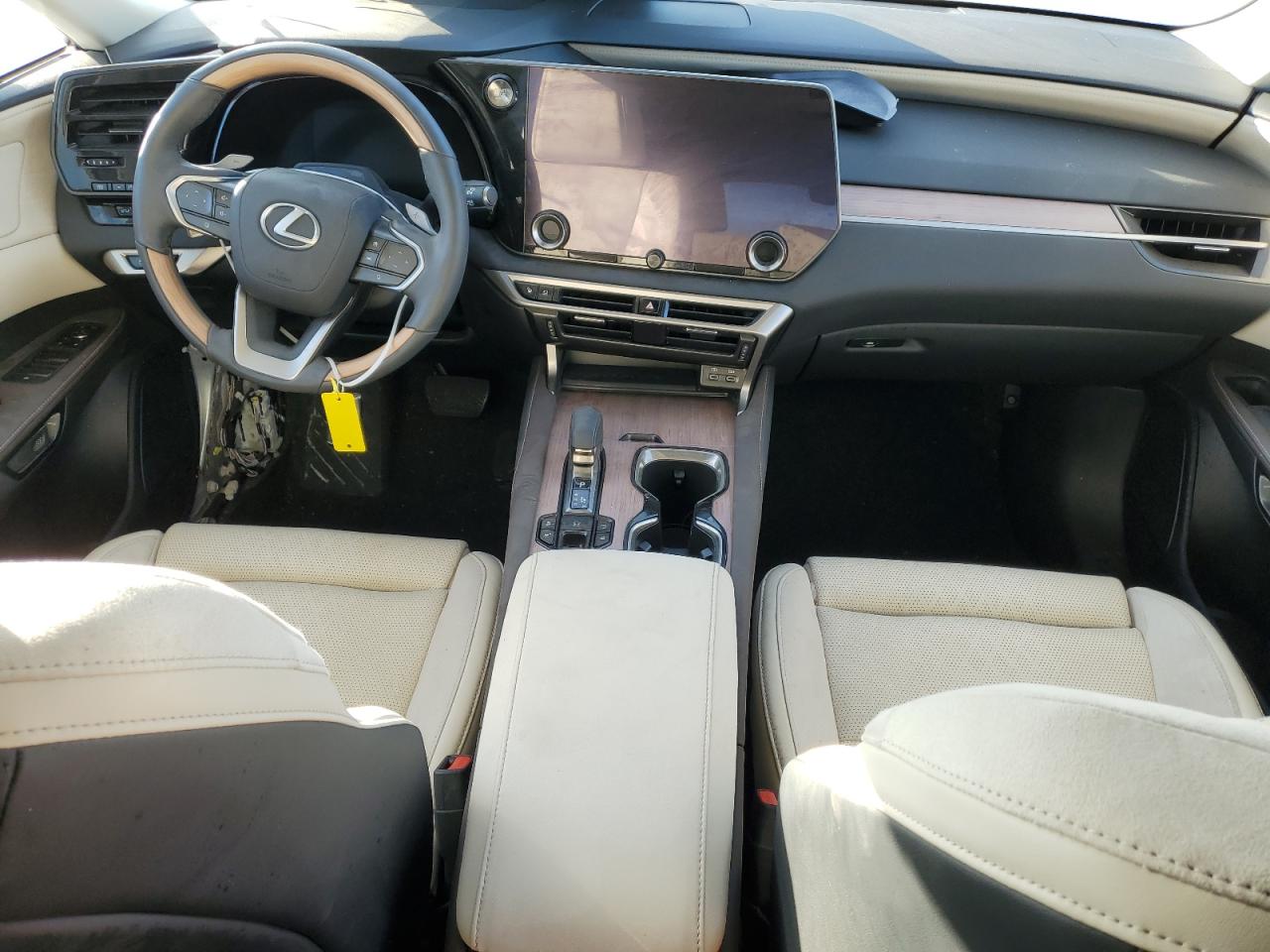2024 Lexus RX - Image 8