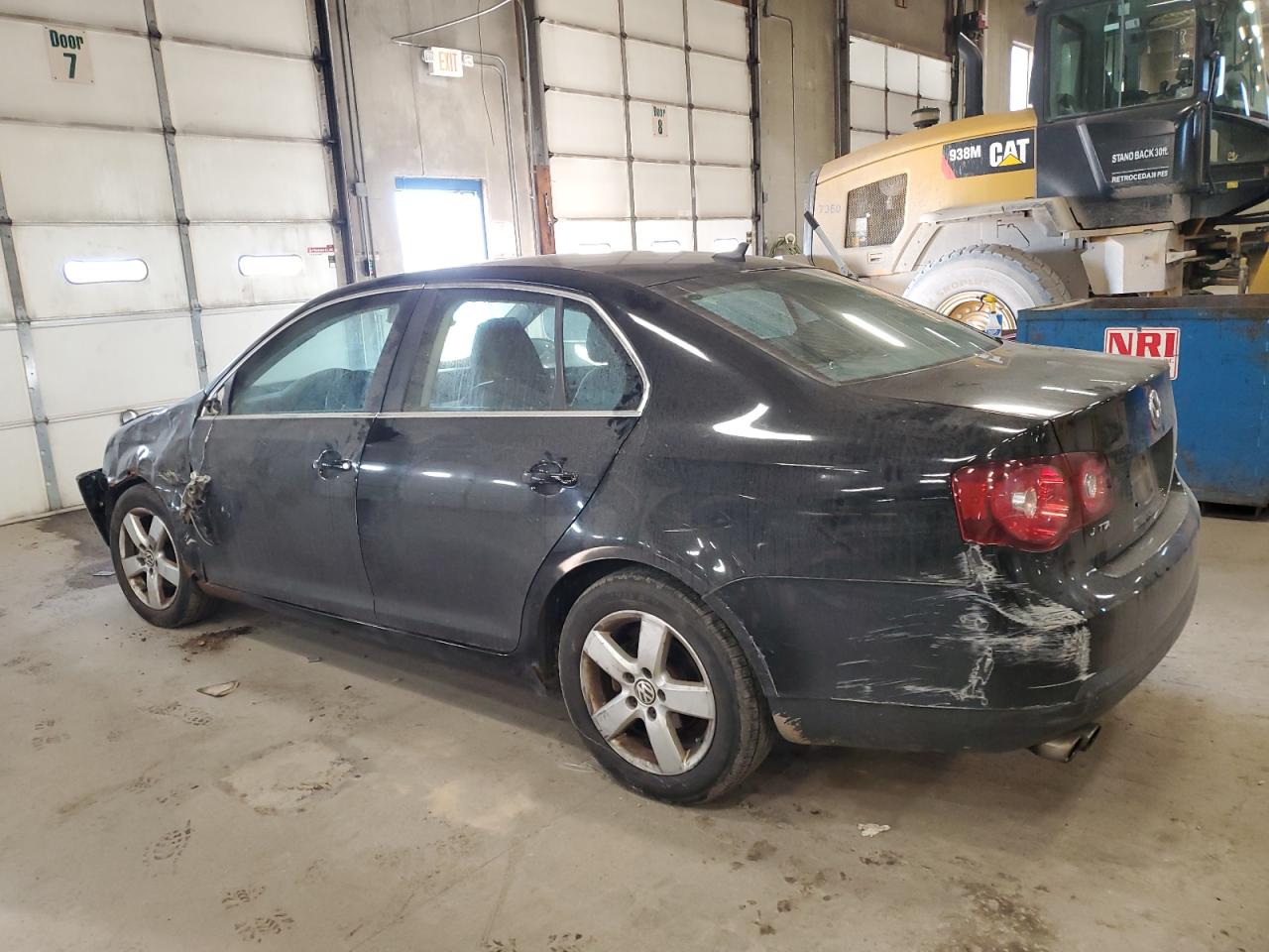 2009 Volkswagen Jetta - Image 2