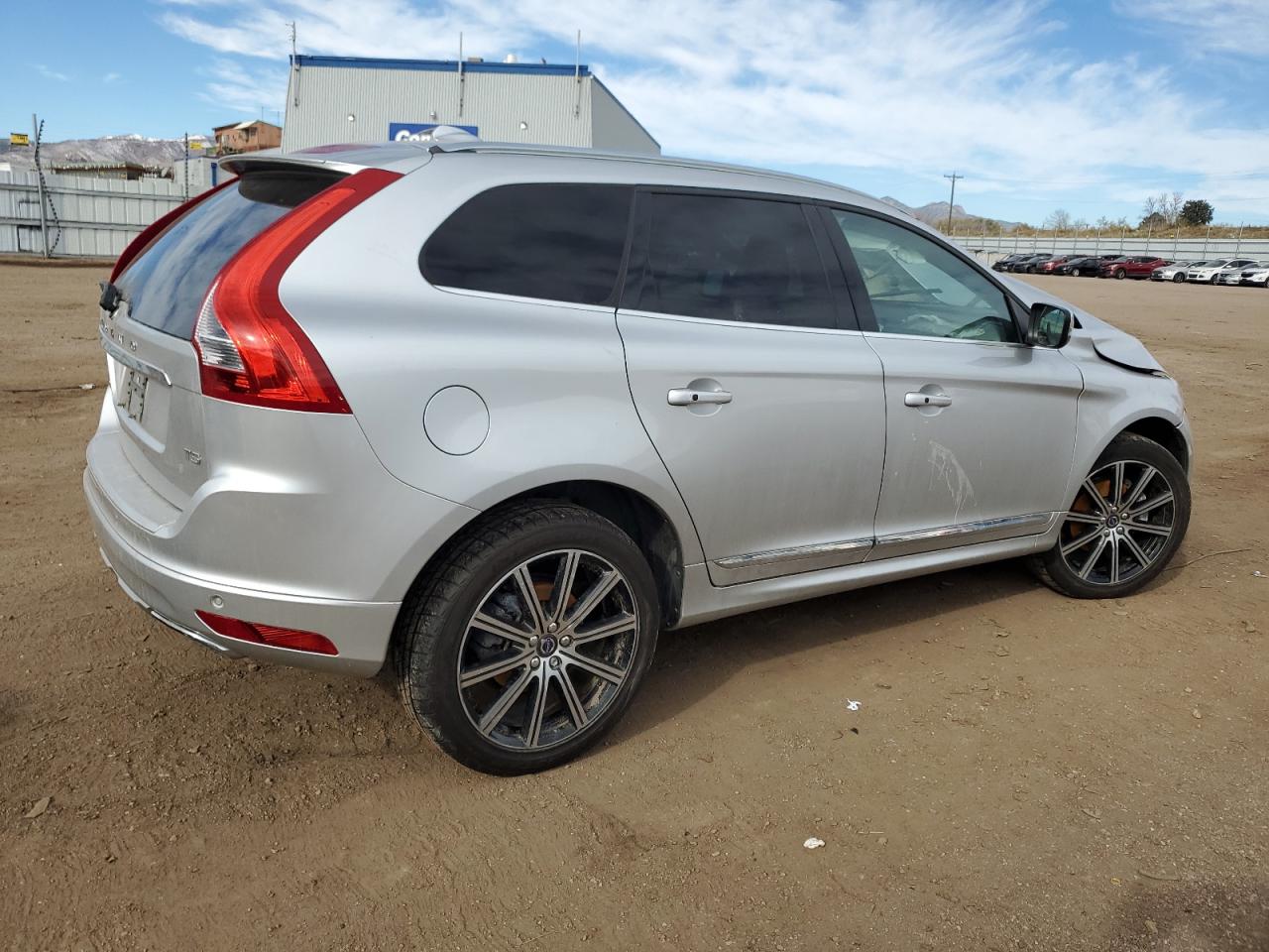 VIN YV440MDM7G2854131 2016 VOLVO XC60 no.3