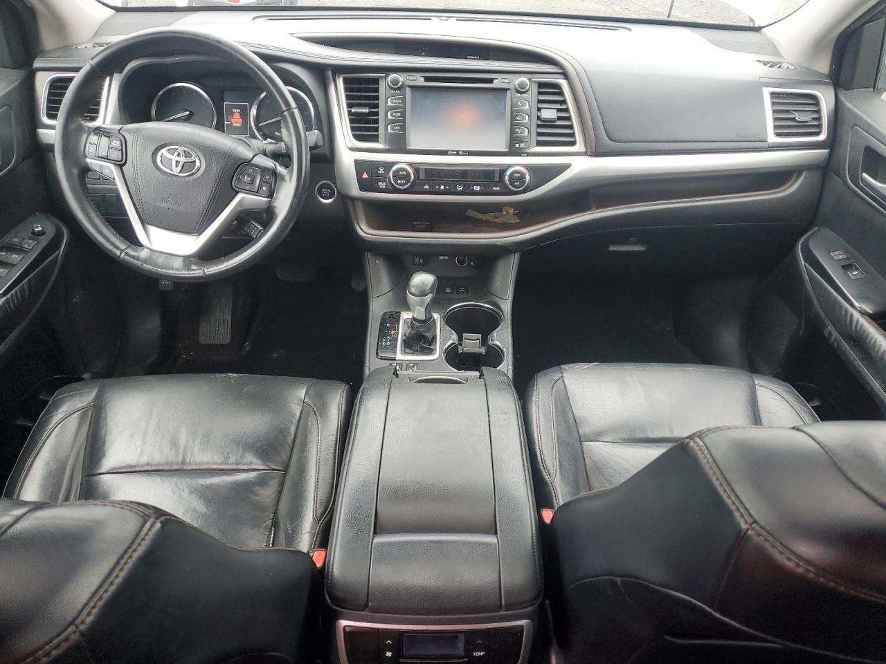 2015 Toyota Highlander - Image 8
