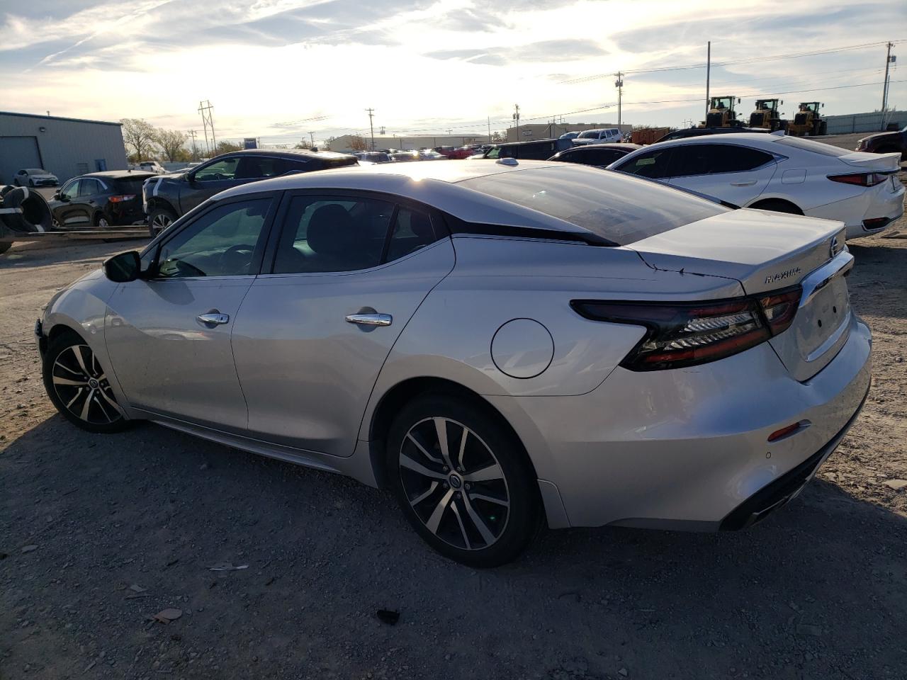 2021 Nissan Maxima - Image 2