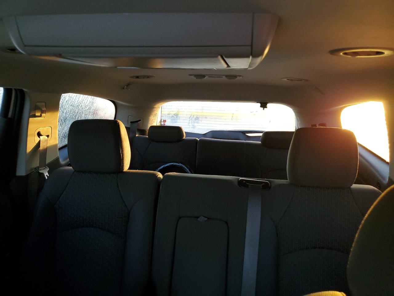 2011 Chevrolet Traverse - Image 10