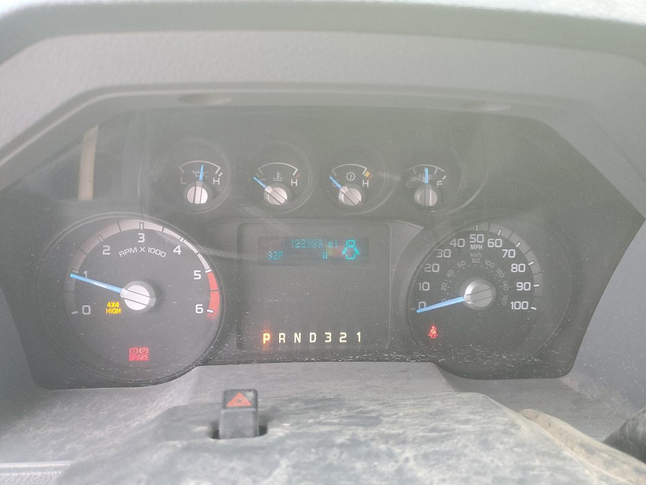 2015 Ford F550 - Image 9