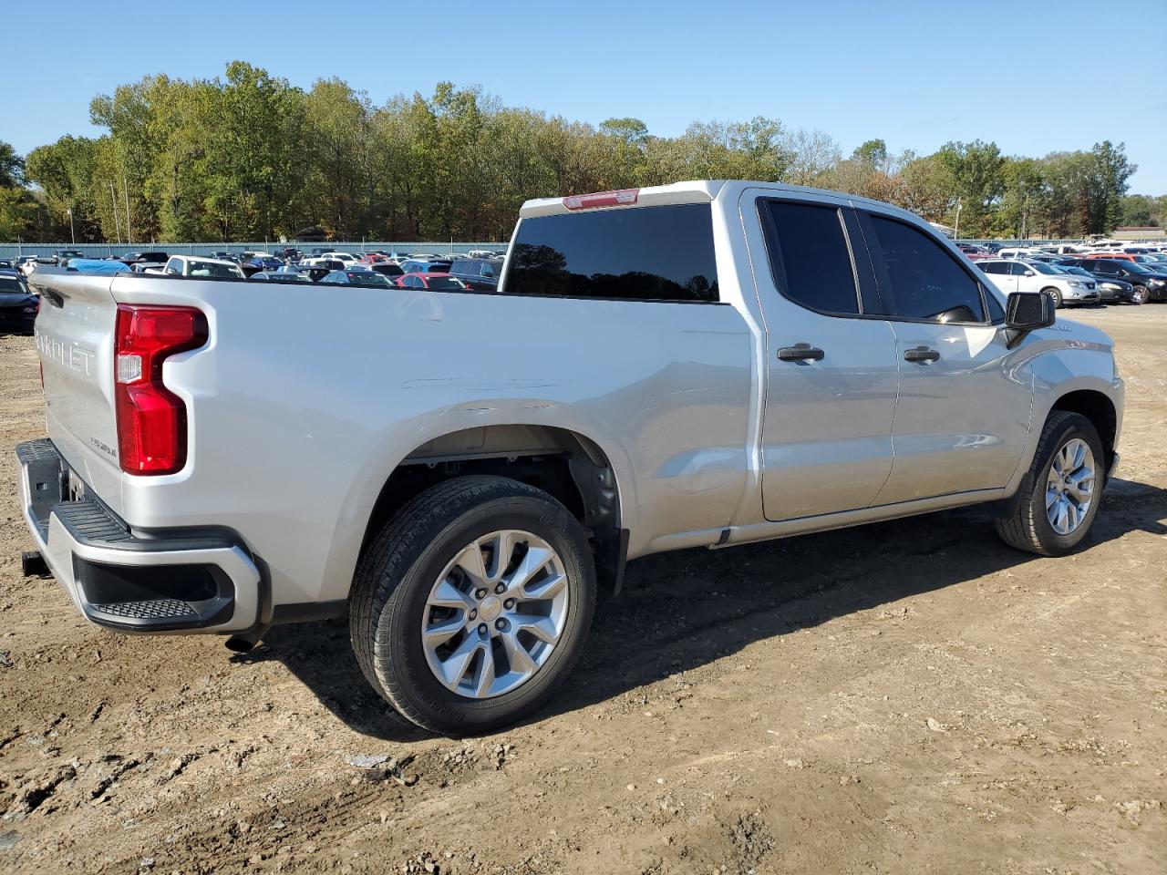 2020 Chevrolet Silverado - Image 3