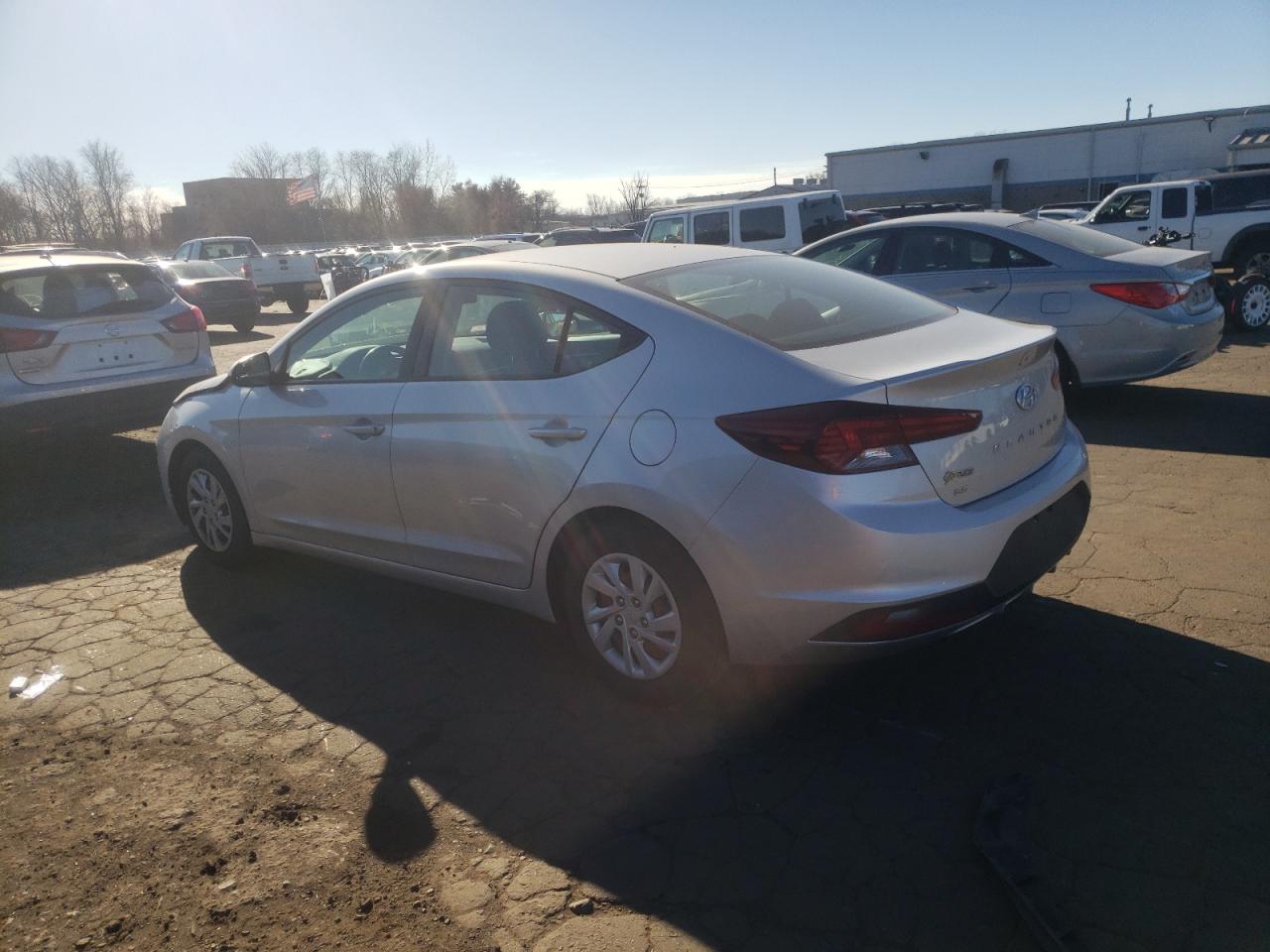 2019 Hyundai Elantra - Image 2