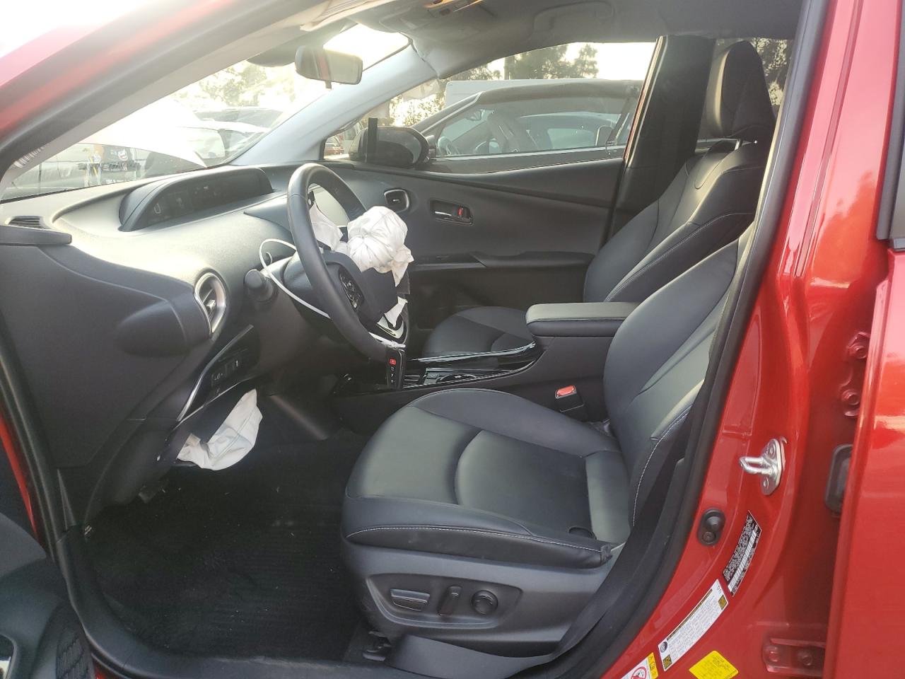2022 Toyota Prius - Image 7
